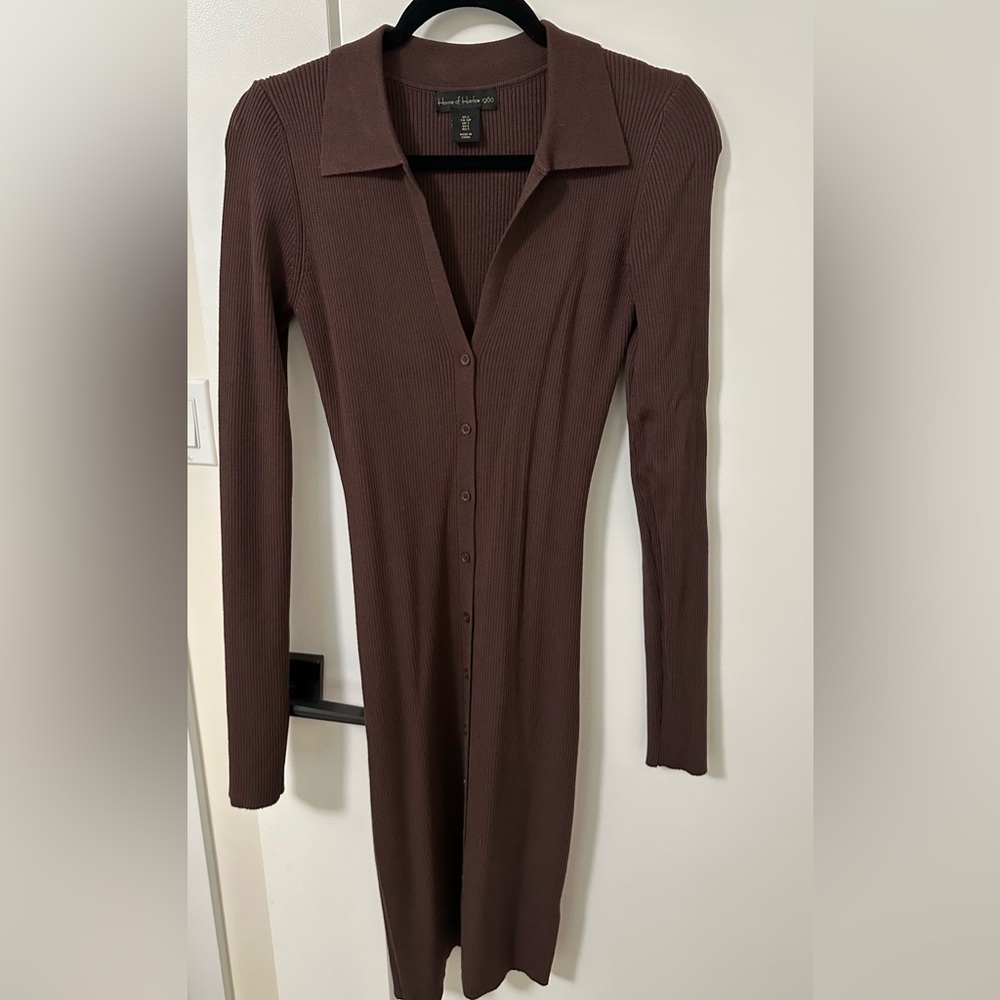 House of Harlow 1960 Ribbed Collared Knit Top in Mauve Brown